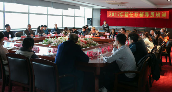 1(1)座谈会现场(宋北青 摄).jpg