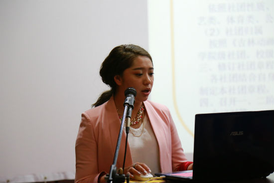 3学校团委副书记刘博宣读《吉林动画学院首届社团巡礼内容方案》陈云鹏摄.jpg