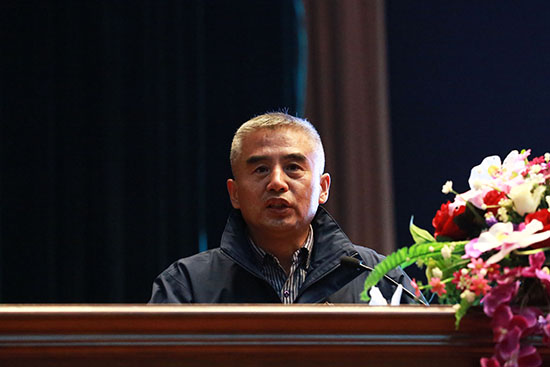 4学工部副部长盖凤明主持本次活动副本.jpg