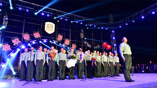 ACC_2320张亚东 摄.JPG